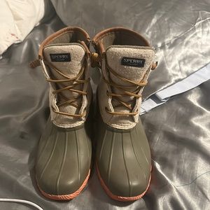 Women’s Sperry Waterproof Rubber Boot (duckboot) Taupe & army green